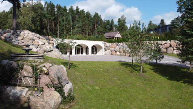 Tverrhvelv boligbygg i Pärnu